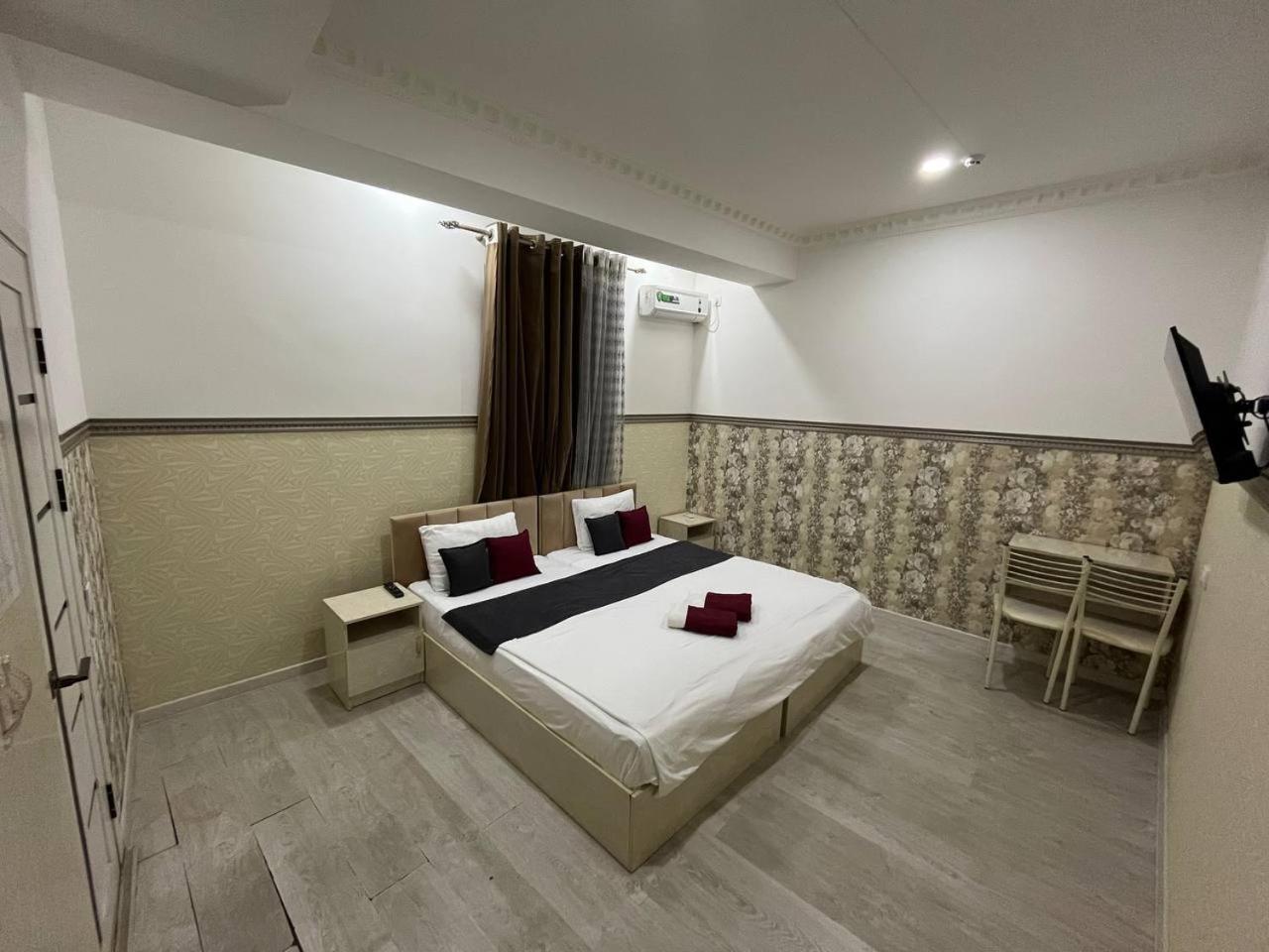 Fenix Hotel Tachkent Extérieur photo