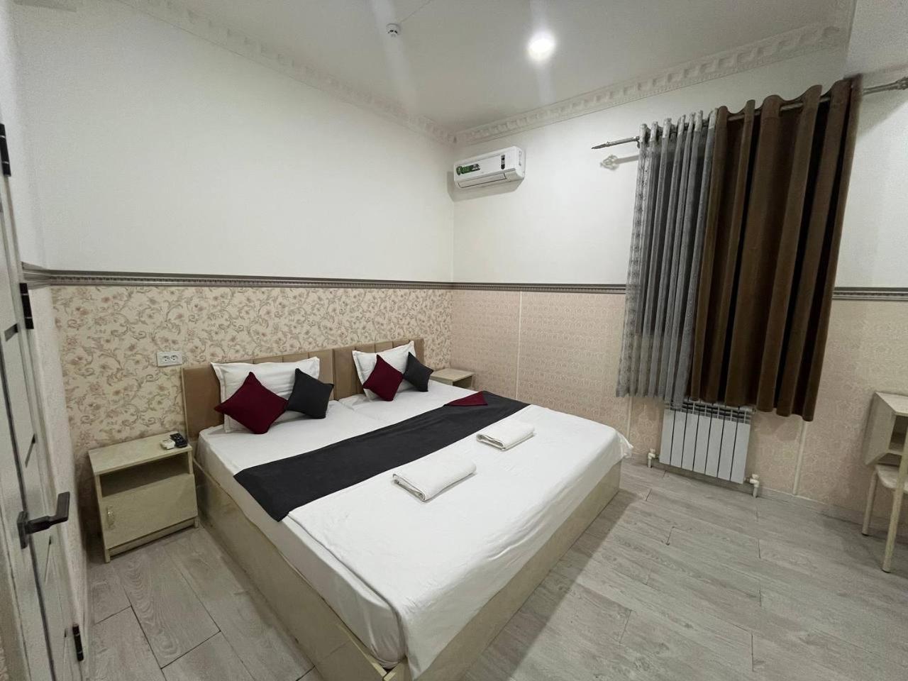 Fenix Hotel Tachkent Extérieur photo