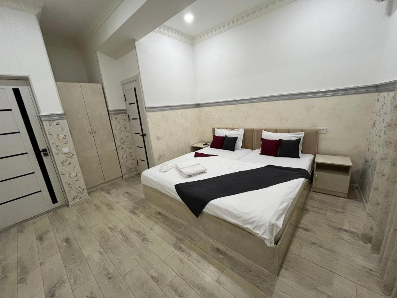 Fenix Hotel Tachkent Extérieur photo