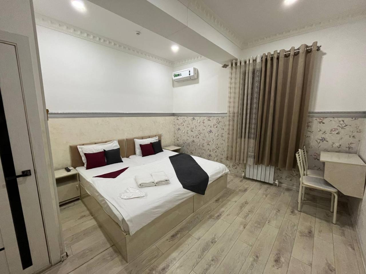 Fenix Hotel Tachkent Extérieur photo