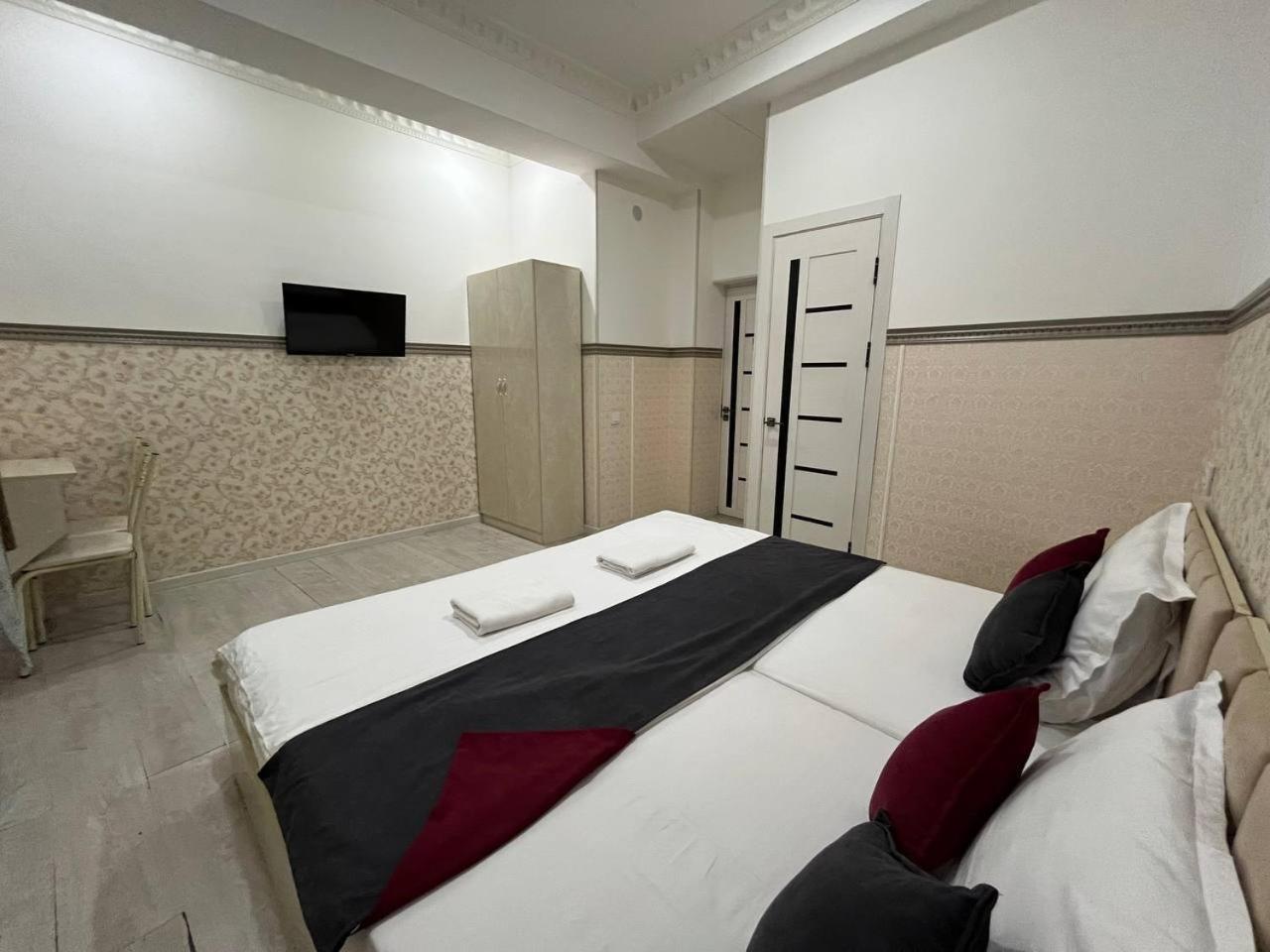 Fenix Hotel Tachkent Extérieur photo
