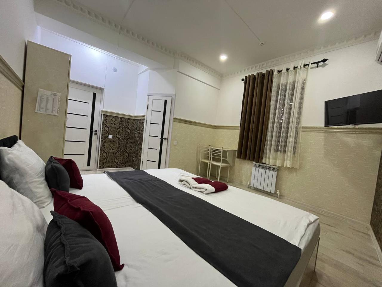 Fenix Hotel Tachkent Extérieur photo